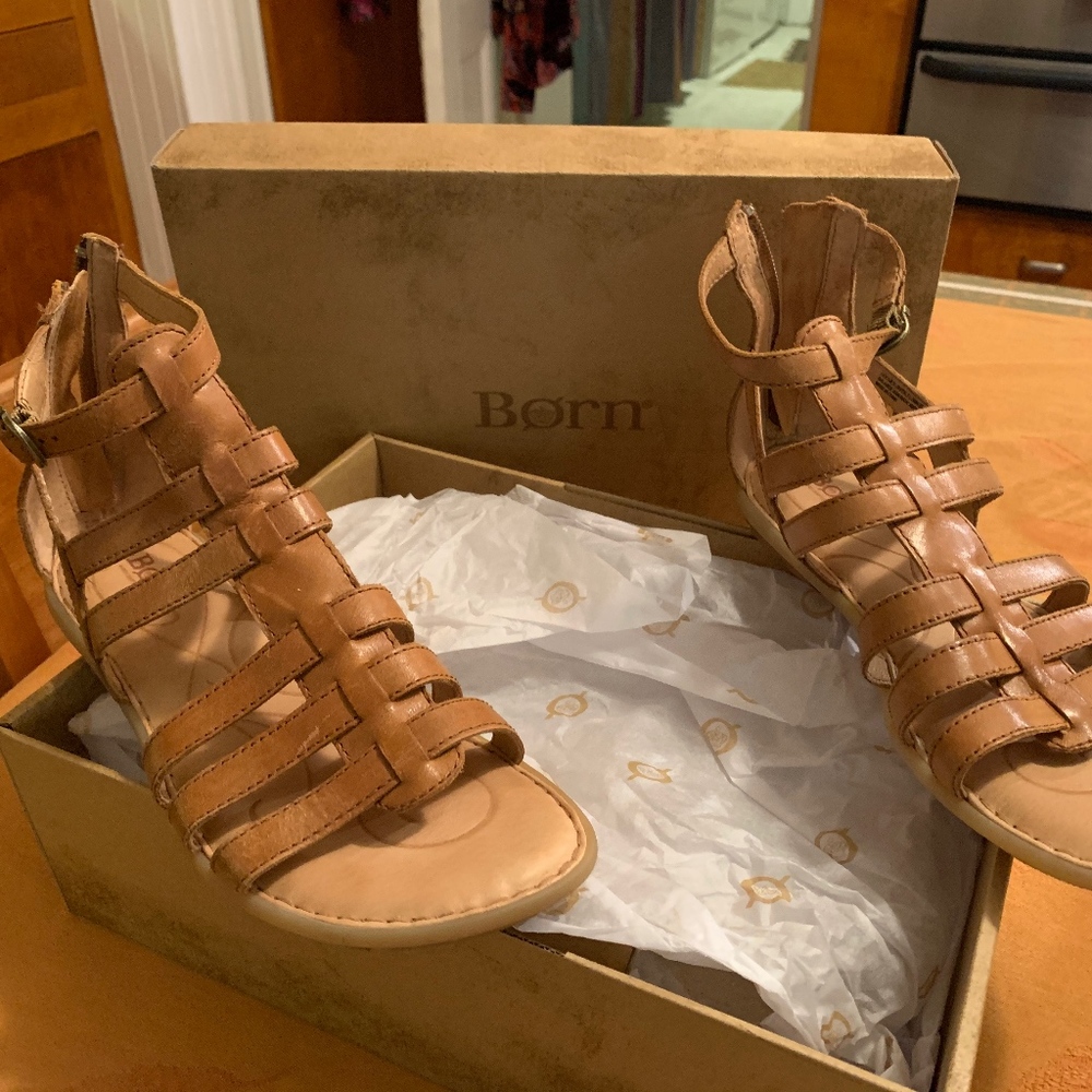 Born Tripoli Sandals - size 8, light brown leather